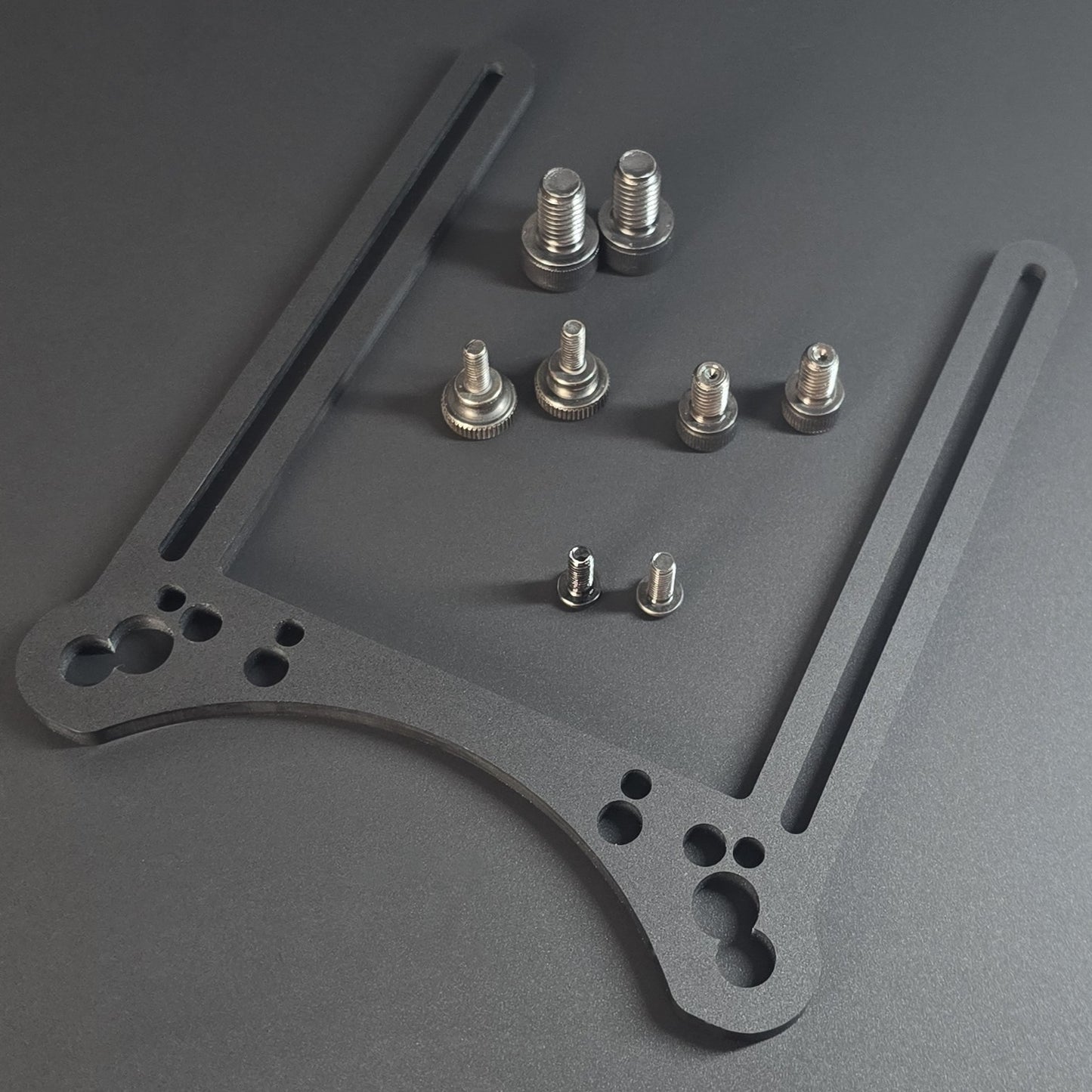 SimDash Universal Mount