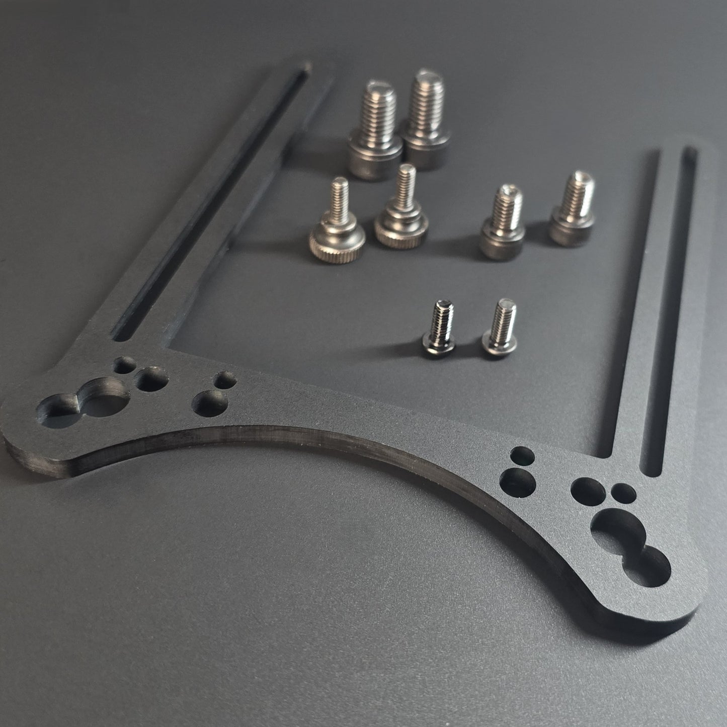 SimDash Universal Mount