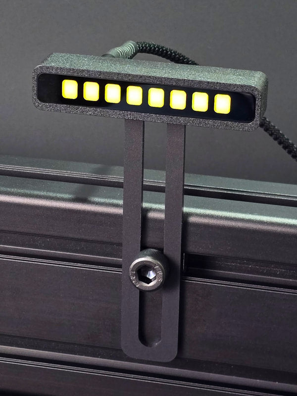 Yellow flag showing on Sim Racing LED brow