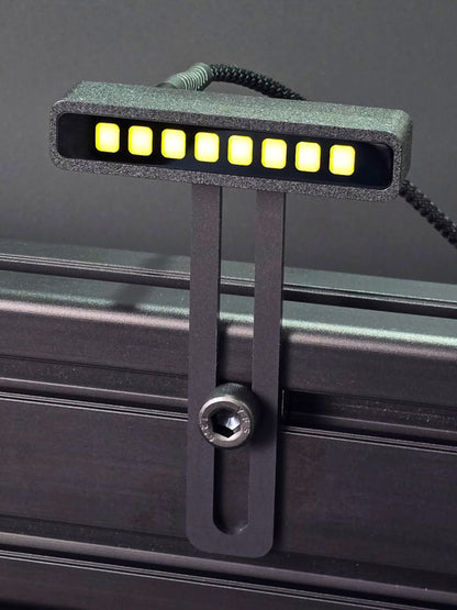 Yellow flag showing on Sim Racing LED brow