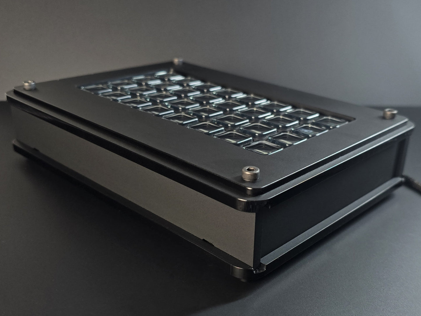 enclosure for stream deck xl - easy to fit in just two minutes